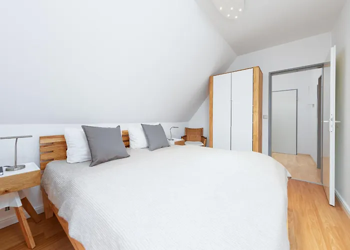 Lägenhet App 5, Rosenhain 14